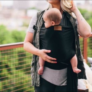 Black Tuck and Bundle Baby Wrap Onyx